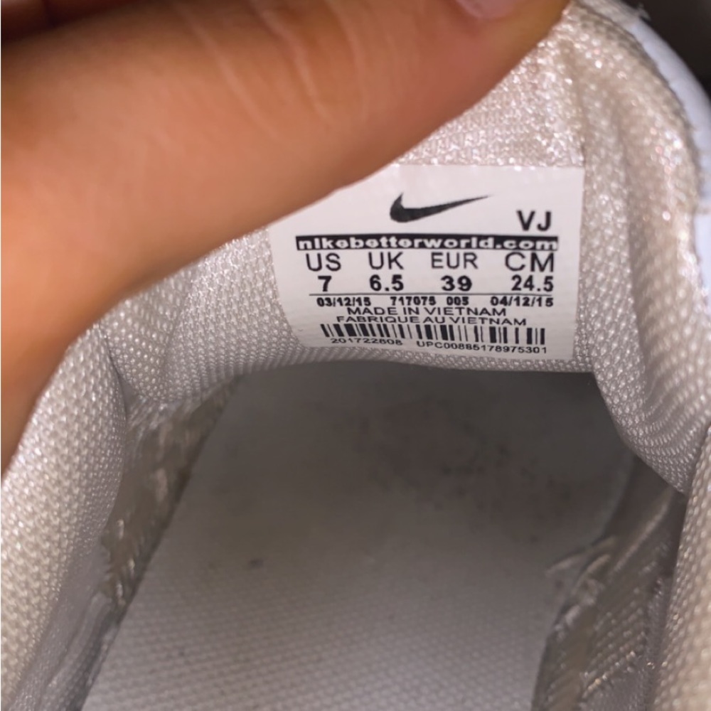 LV custom Nike air max - Picture 7 of 12